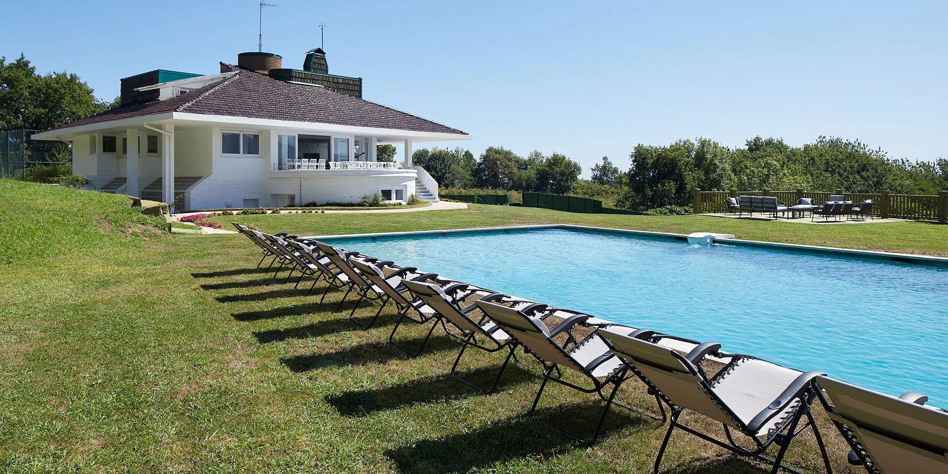 Casa con piscina