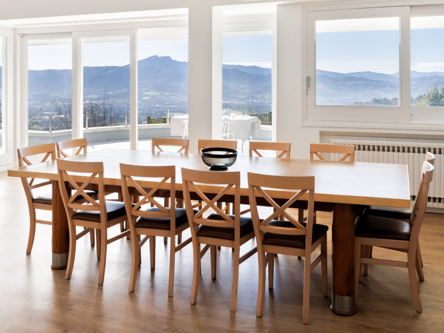 Mesa de comedor Gornutz