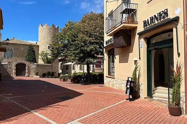 BARNES Costa Brava